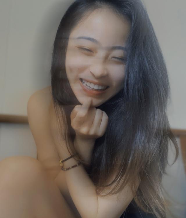 1628380227272000695.png
